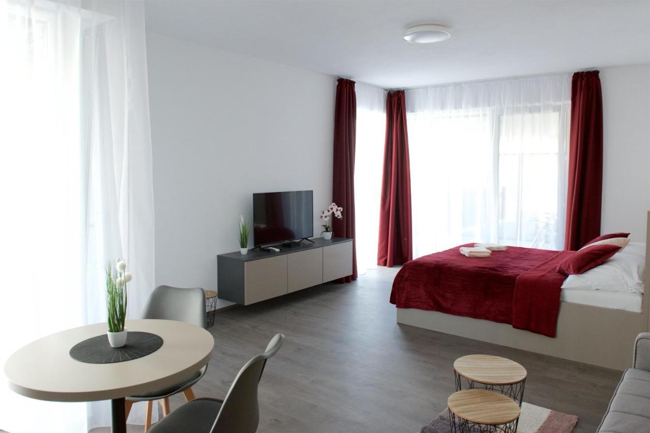 Apartman Greenbay Golf Тренчин Экстерьер фото