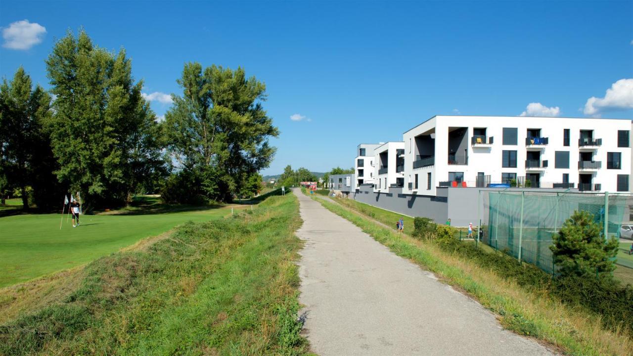 Apartman Greenbay Golf Тренчин Экстерьер фото