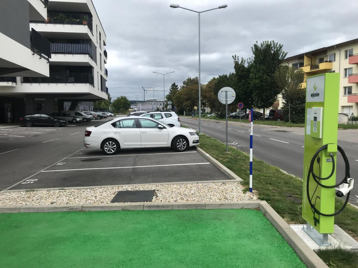 Apartman Greenbay Golf Тренчин Экстерьер фото