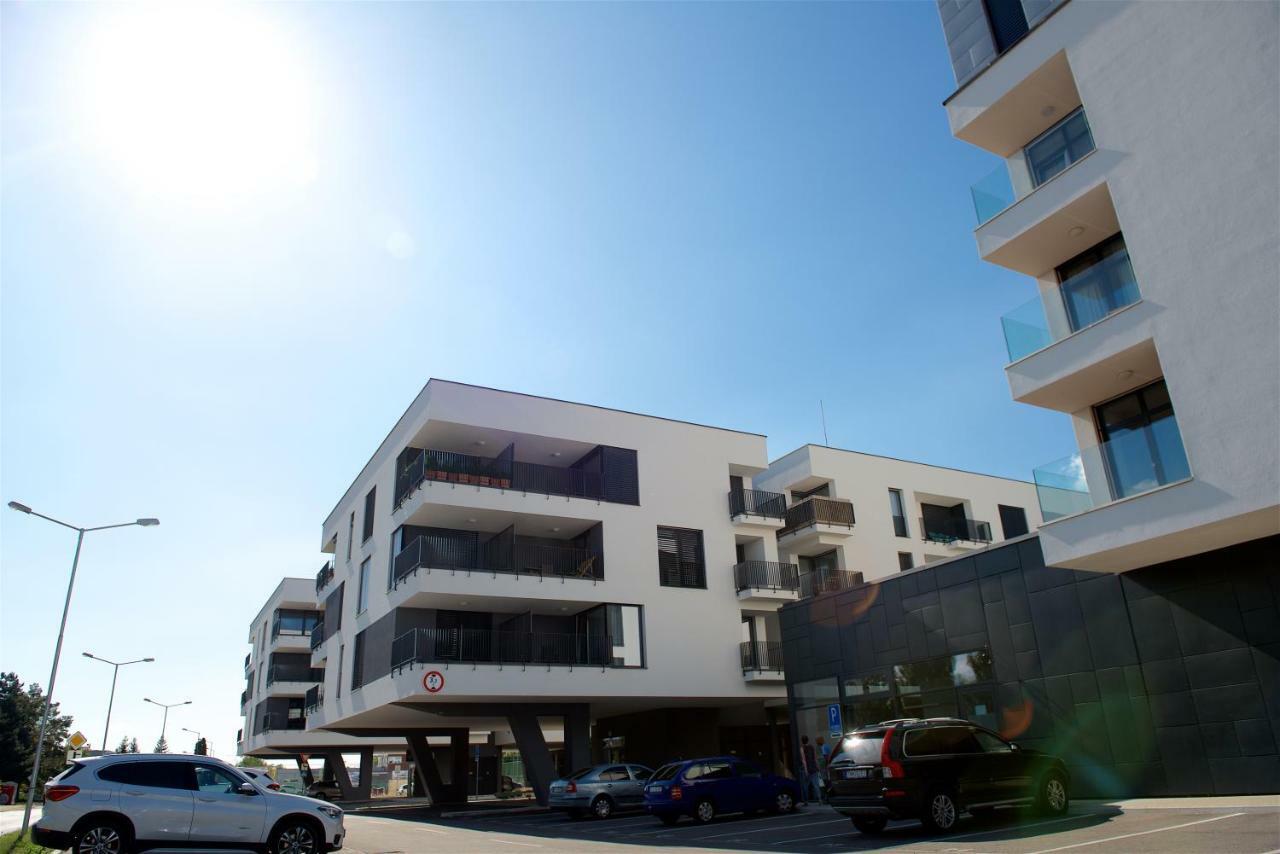 Apartman Greenbay Golf Тренчин Экстерьер фото